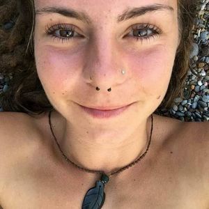 Meet your Posher, Nina